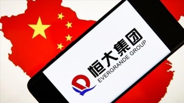 Çinli gayrimenkul firması Evergrande'nin hisseleri Hong Kong borsasında el işi kapatıldı