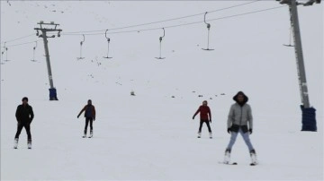Van'daki Abalı Kayak Merkezi 3 sene aradan sonraları sezonu açtı